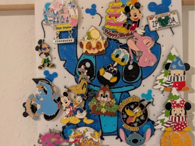Disney Pin Board - Sitting Stitch With Balloons