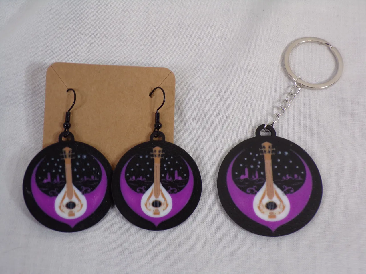 Dungeons & Dragons Class Emblem Keychain Earrings view 3