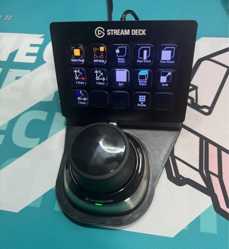 Spacemouse and Stream Deck Holder Dock