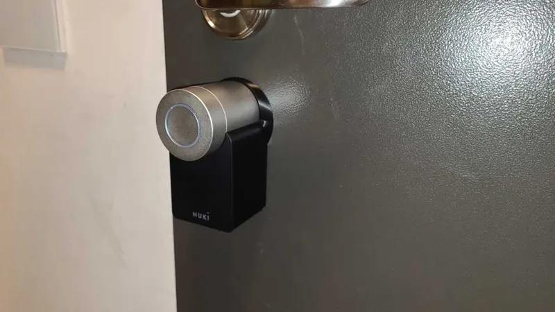 Nuki 2.0 spacer to replace original rosette V1.1
