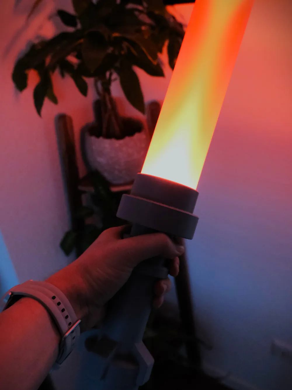 Portable Brick Lightsaber Lamp - Free 3D Print Model - MakerWorld