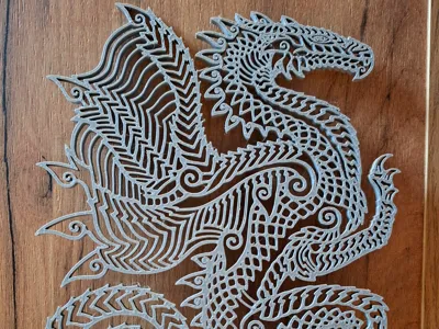 Detailed Dragon Motive