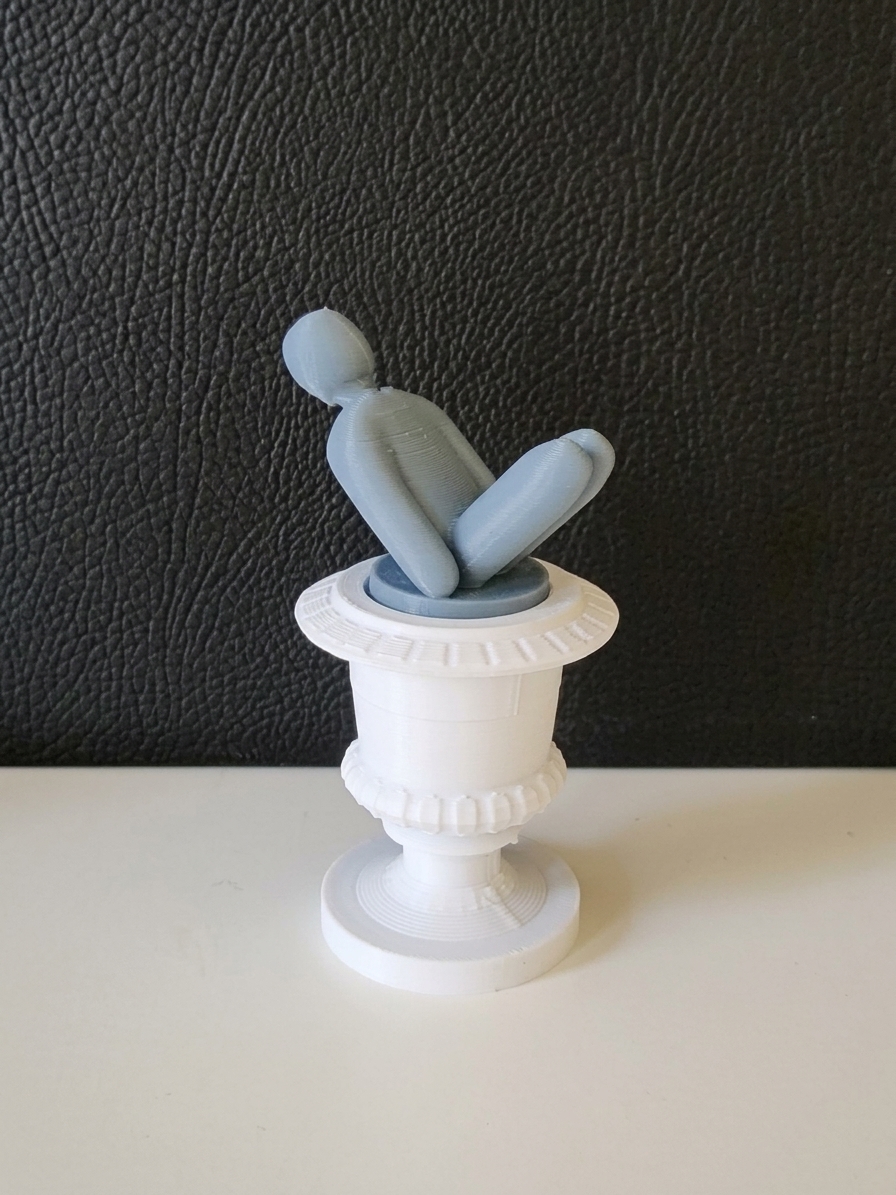 Objeto manipulable: Meccha Chameleon 3 clicker fidgets (no AI) — vista de referencia 3