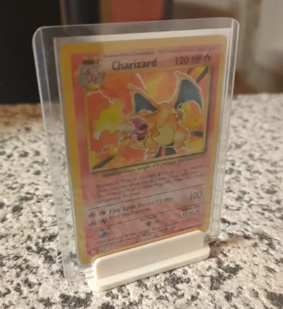 Parametric stand for sleeved card