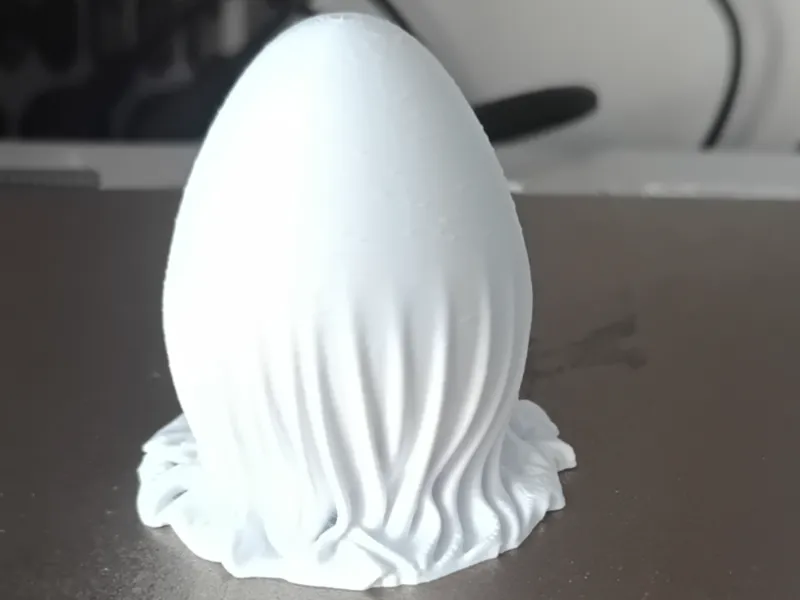 bedecktes Osterei