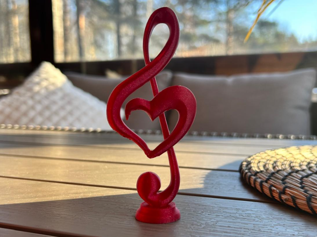 Musical Heart: Decorative Treble Clef