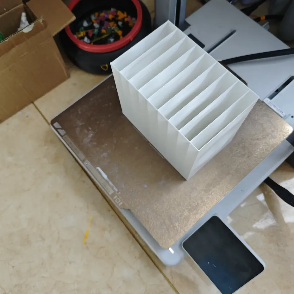 Cell Phone Organizer Space-Saving Design Supports Horizontal, Vertical ...