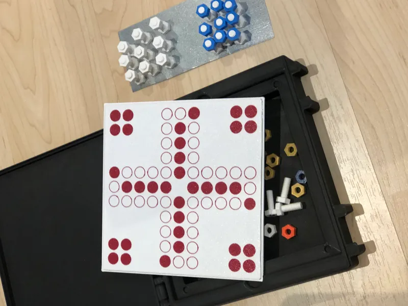 Spielesammlung Mühle & Mensch ärger Dich nicht