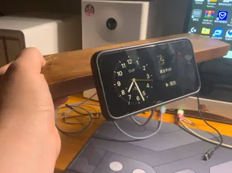 Anker 60mm直径 桌面夹持无线充电支架