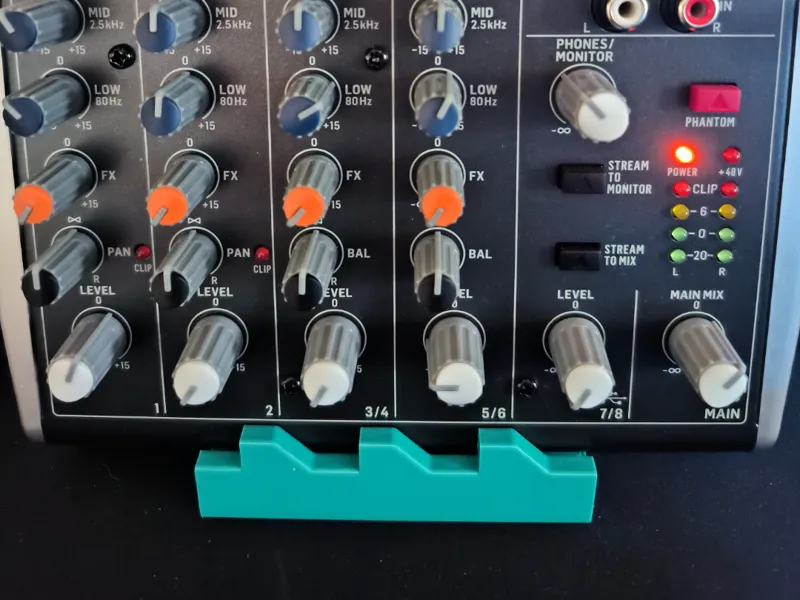 Audio mixer stand /// Mischpult Ständer