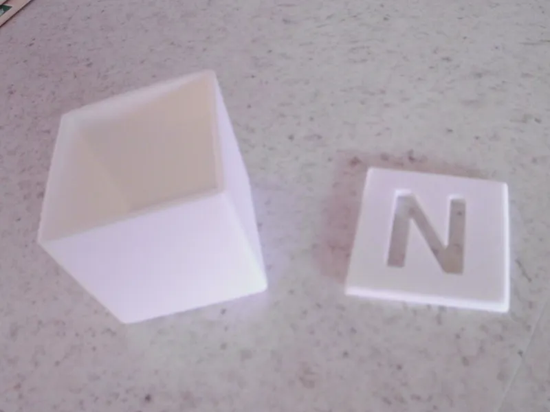 Small Box With N Lid
