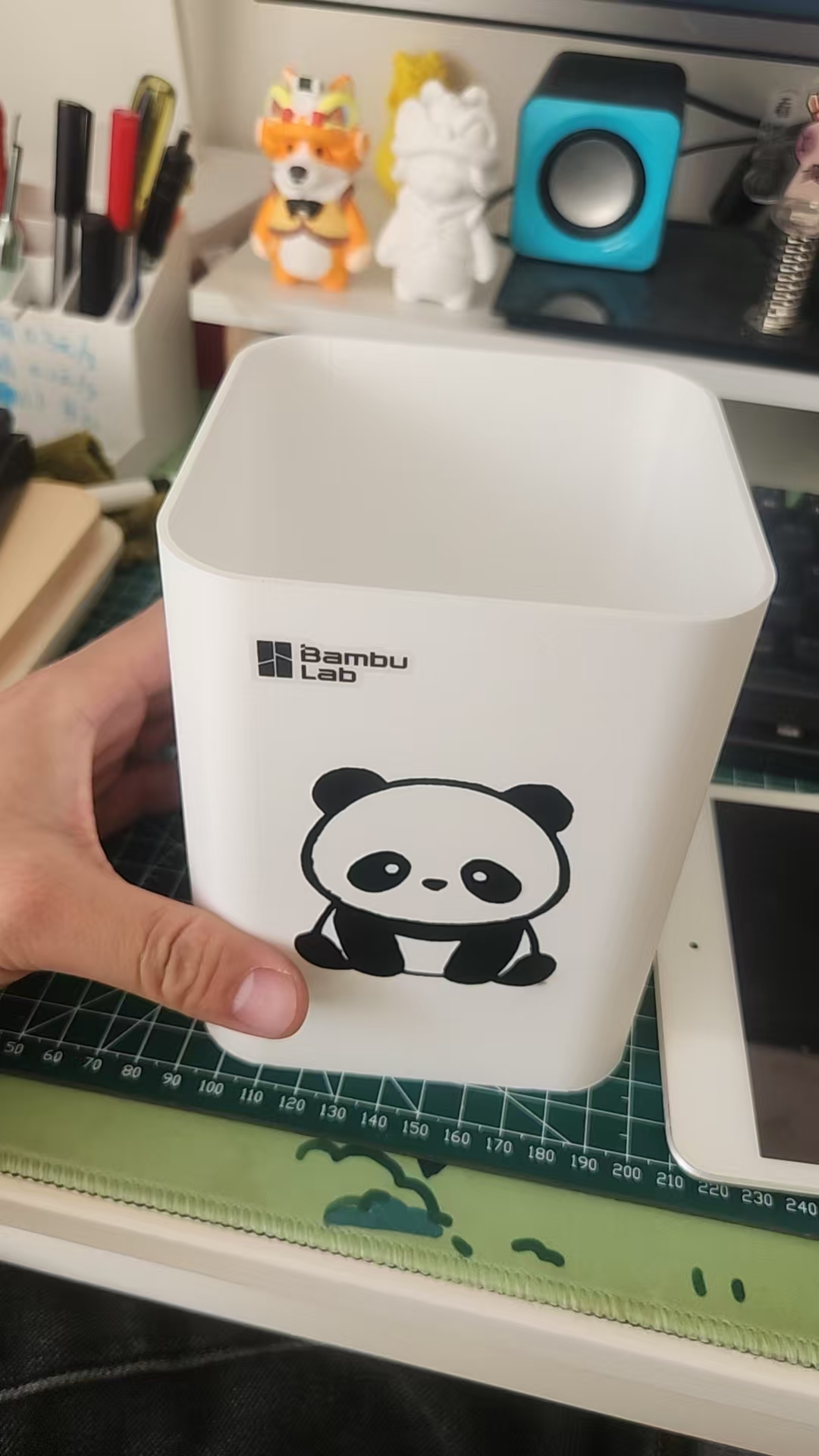 Miniatura 2 do modelo 3D 桌面垃圾桶（HelloKitty版）