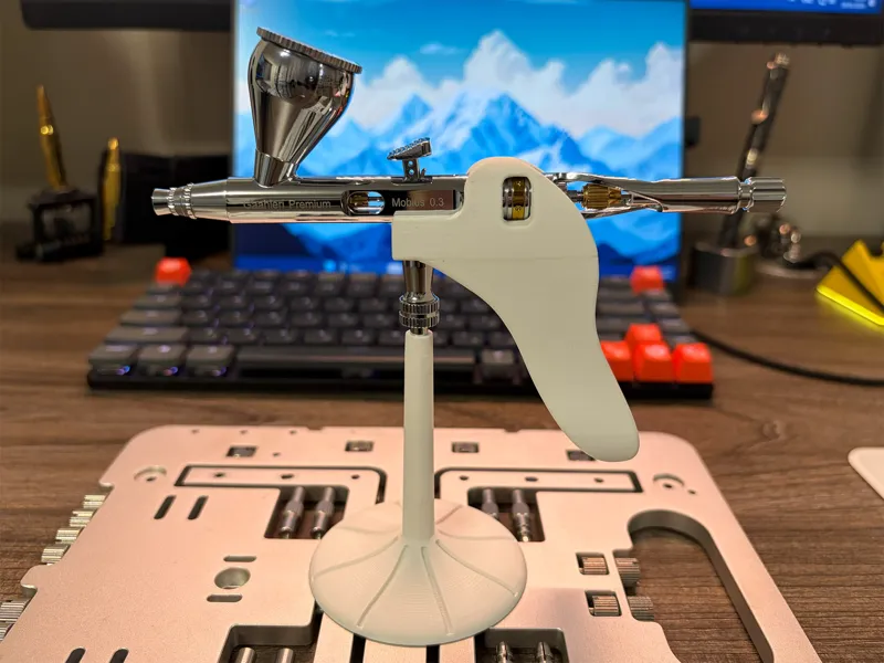 Airbrush grip