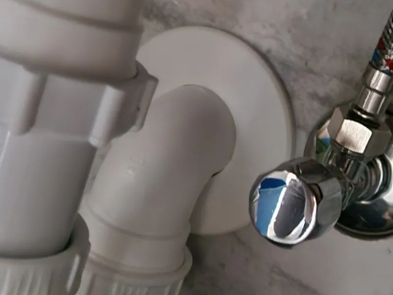 Kitchen sink drain cover