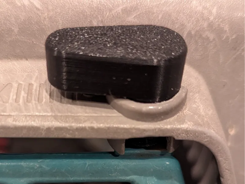 Pet Carrier Catch / Latch / Lock