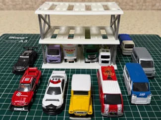 Modular garage for Hotwheels / Tomica