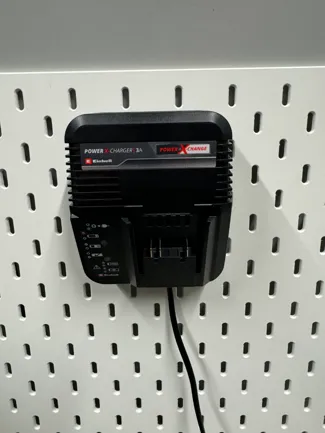 Einhell Power X-Change Halterung für Ikea Skadis 