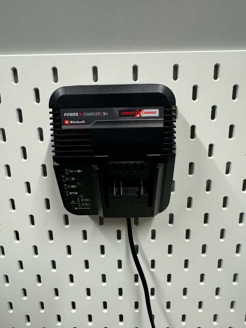 Einhell Power X-Change Halterung für Ikea Skadis 