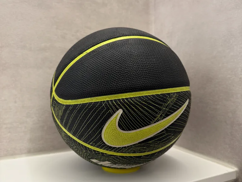 Ball display stand