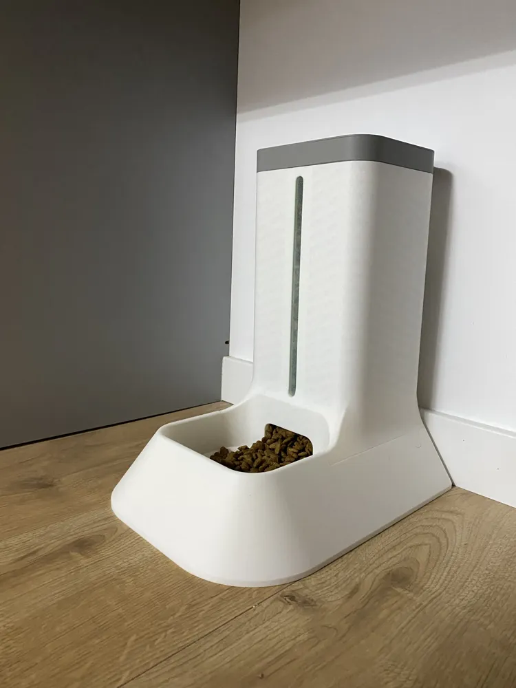 Gravity cat feeder - Free 3D Print Model - MakerWorld