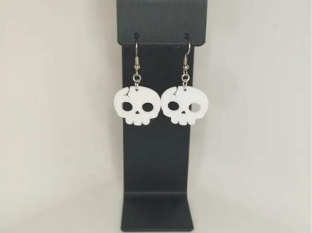 Cracked Skull Earrings – 3D Printed