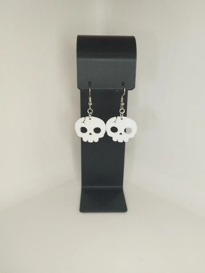 Cracked Skull Earrings – 3D Printed view 2