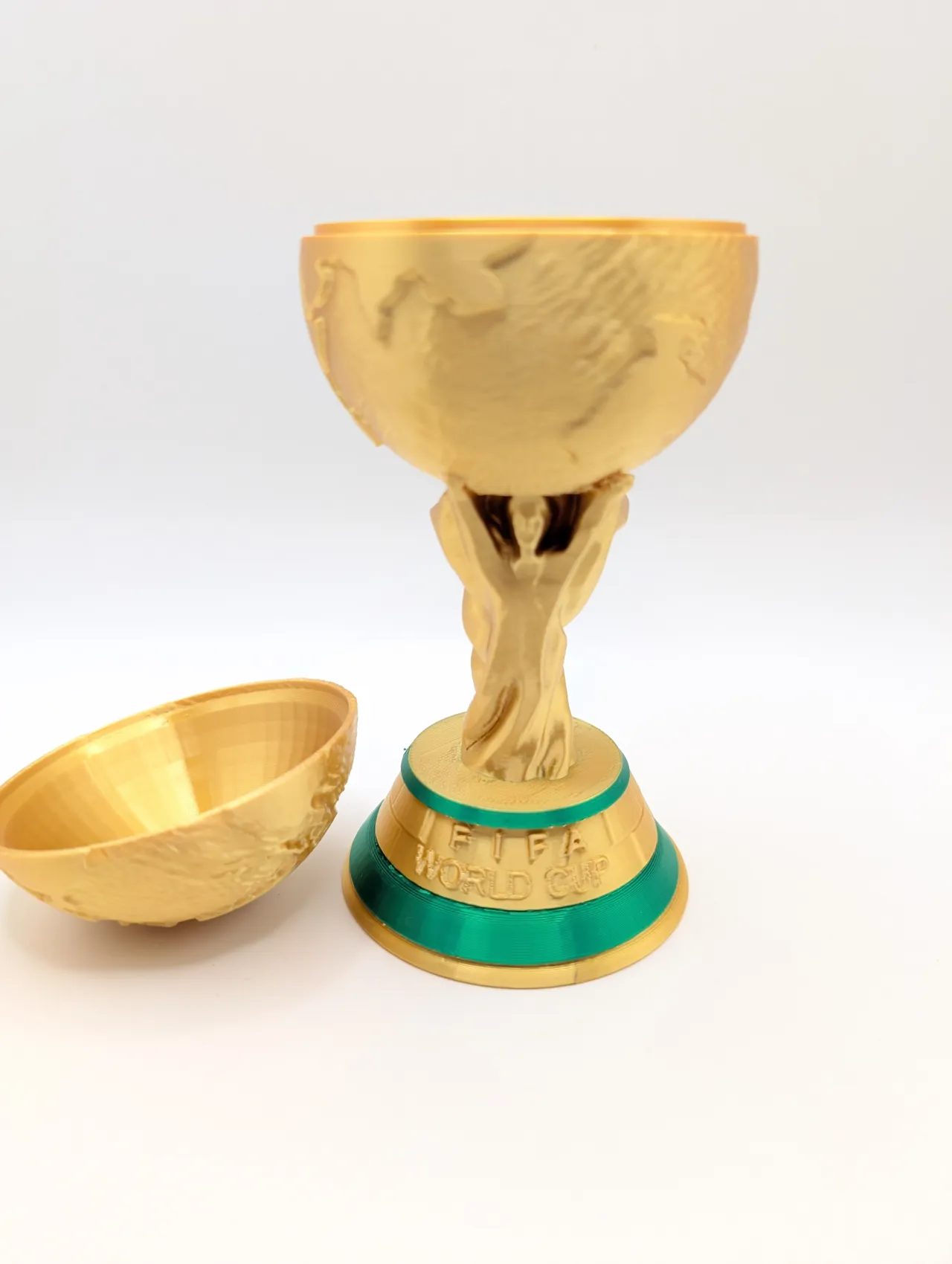 FIFA 2026 golden trophy bowl / storage container! view 2