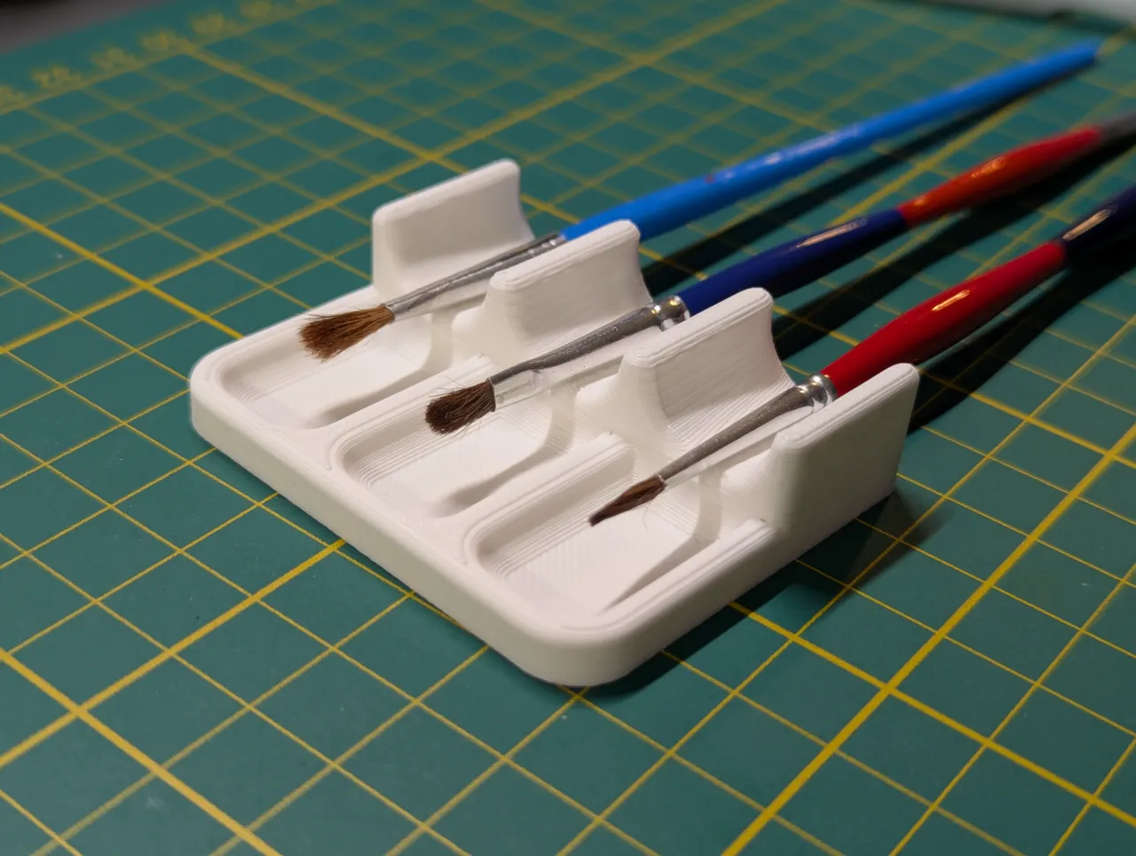 Brush holder view 3