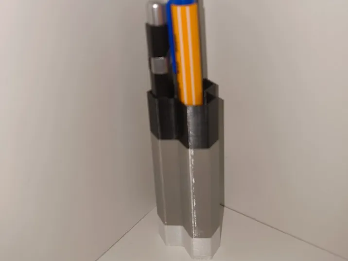triple hexaconal pen holder