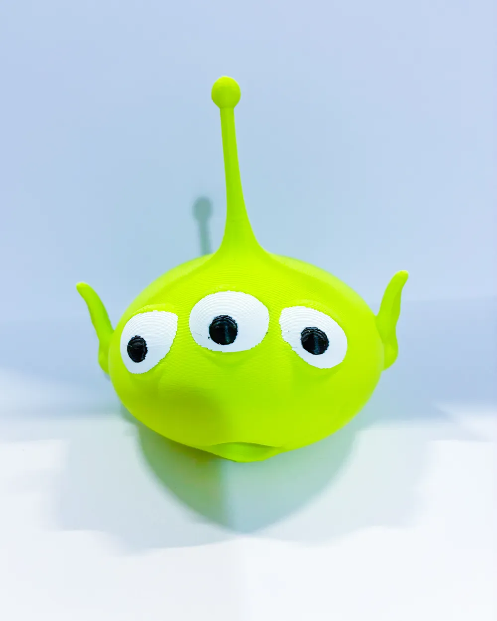 Alien Desk Model Alien Desk Goose Gear - Free 3D Print Model - MakerWorld