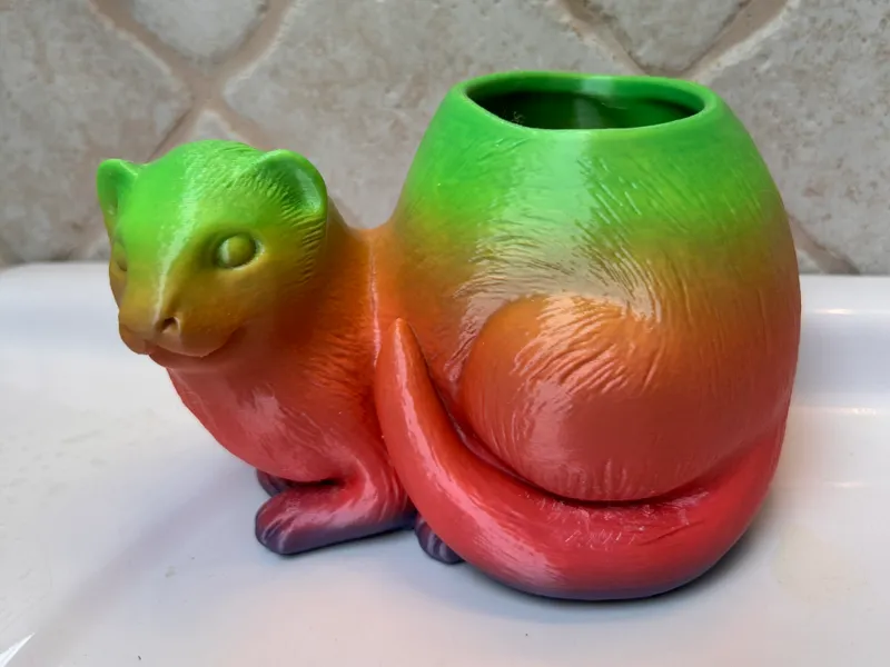 vaso o portapenne furetto