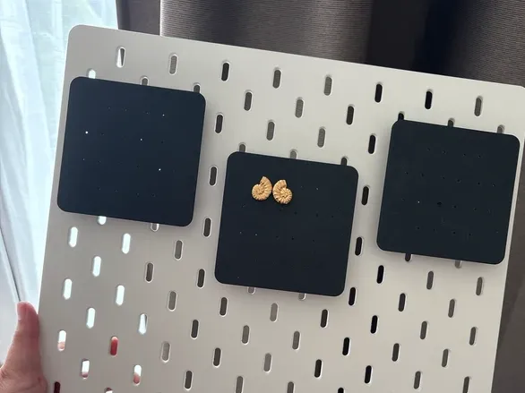 Présentoir à boucles d'oreilles pour IKEA Skadis