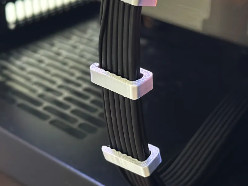 GPU 12VHPWR cable clip V2
