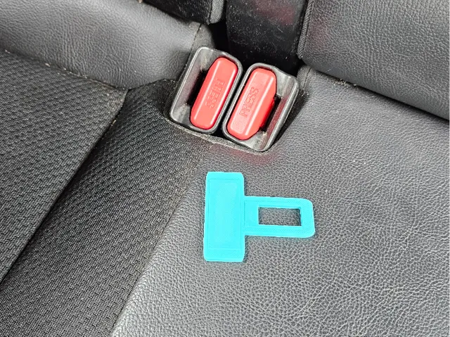 Sicherheitsgurt Stecker