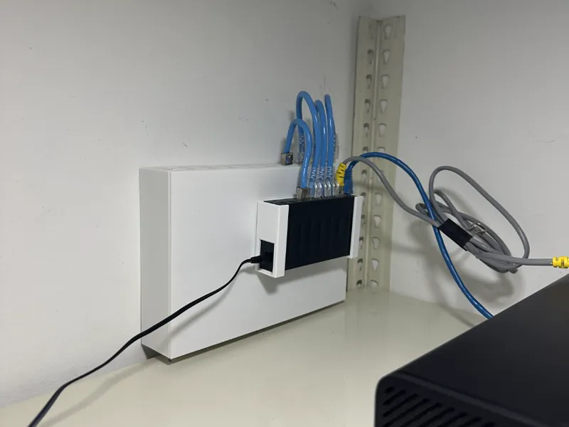 10 Port Patch Panel Box / WallBox (Keystone)