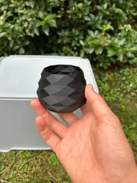 Vase low poly — photo 3