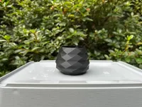 Vase low poly — photo 2