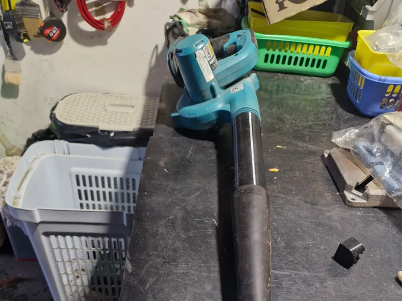 Makita Dub 182 extension