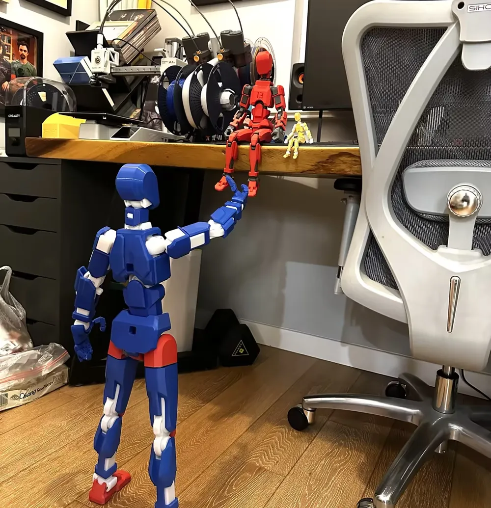 モワモワ星人ページ Dummy 13 - 500% scale - poseable hands Remixed by lordv MakerWorld