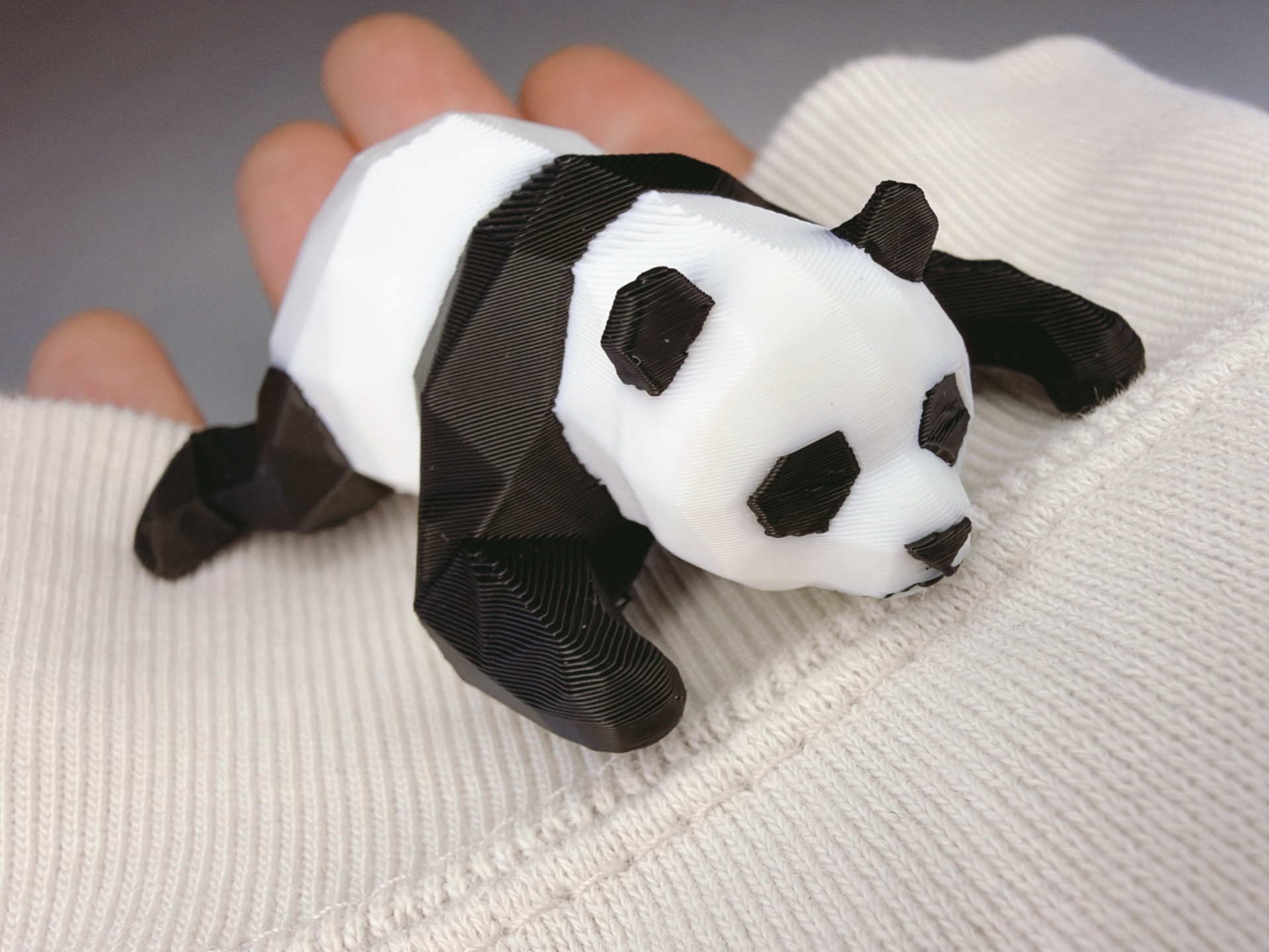 Lazy Panda: Low-Poly Modern Figurine (AMS)