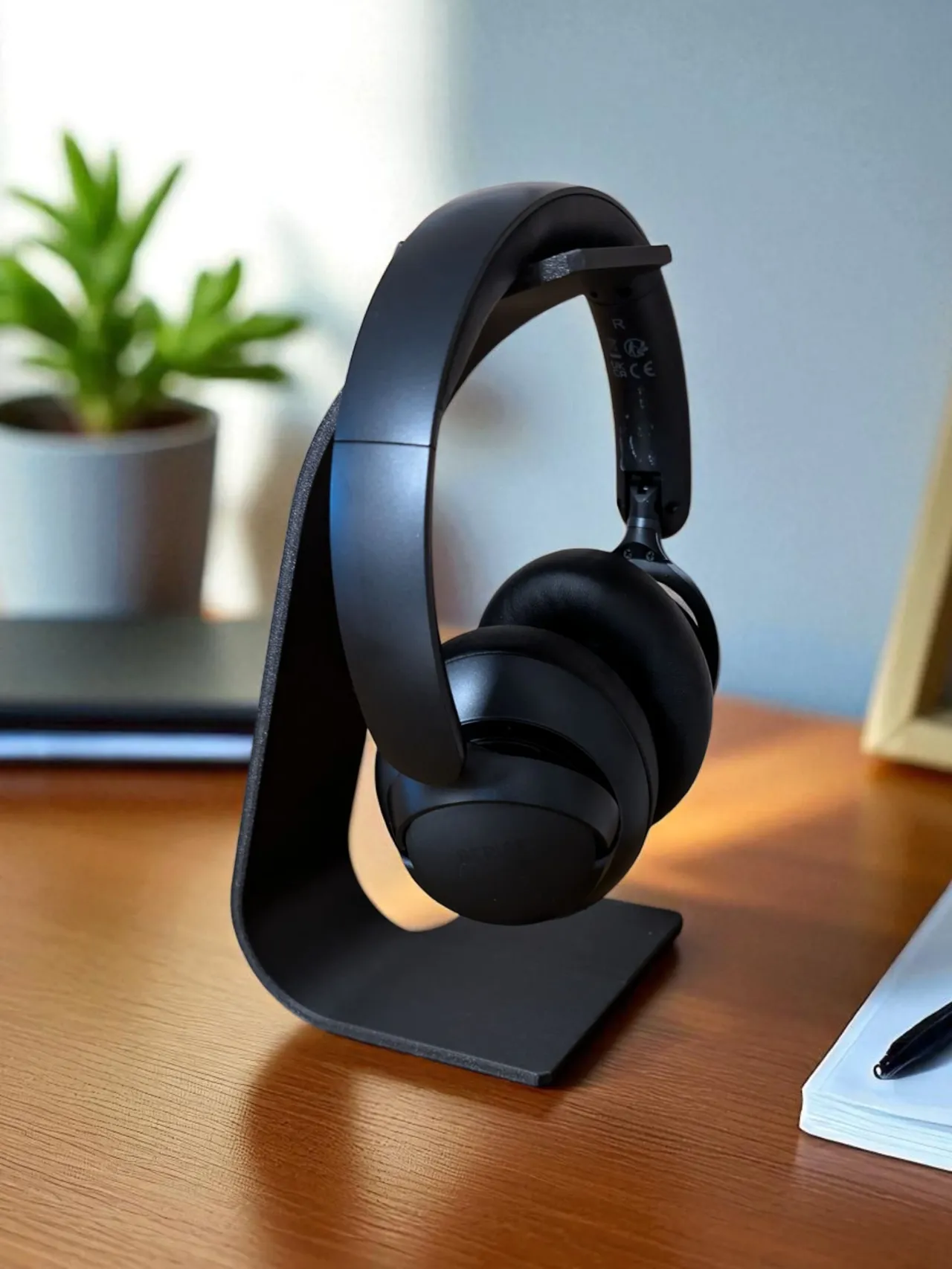 Design Headphone Stand "Swing" - Quickprint view 2
