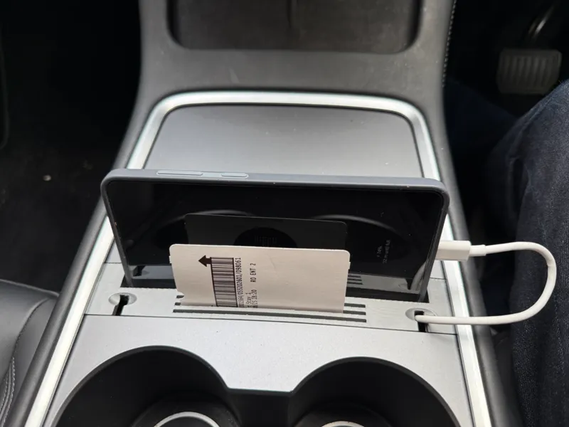 Tesla 3 Y Centre Console Ticket & Phone Holder