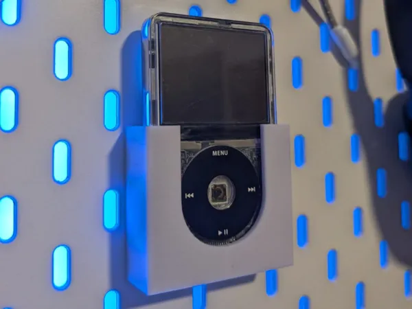 https://makerworld.bblmw.com/makerworld/model/USad0d58c1d93511/design/2025-10-27_247368151a671.jpg