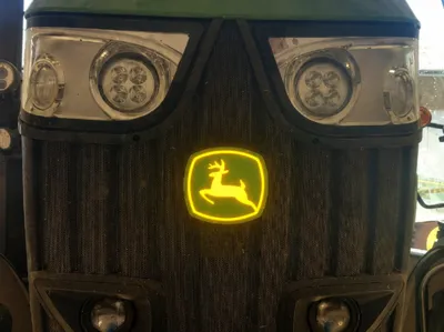 John Deere Illuminated Emblem