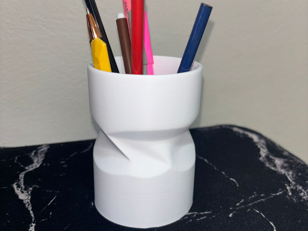Geometric Poly Pen Holder – Modern Desk Organizer