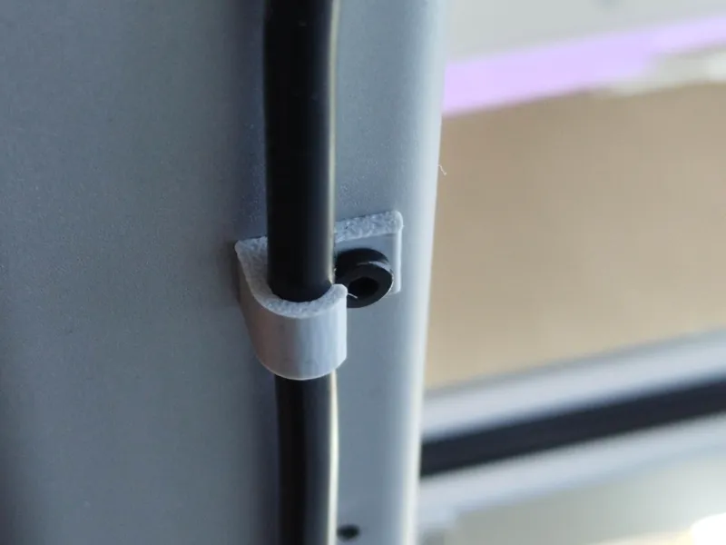 Cable mount for A1 frame. Made for BMCU 5mm cable