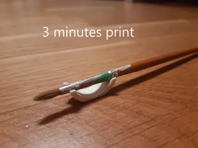 Paintbrush holder