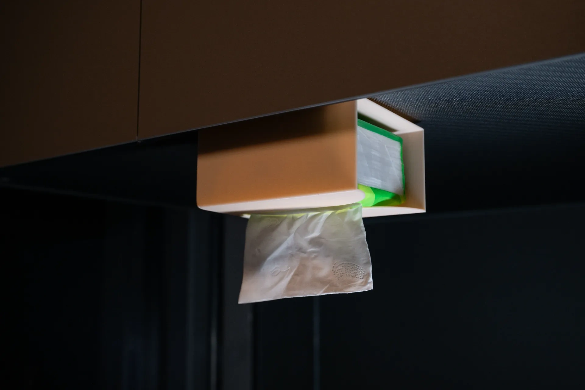 Miniatura 2 do modelo 3D 悬挂纸抽盒