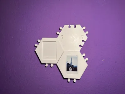Hexagon picture frame