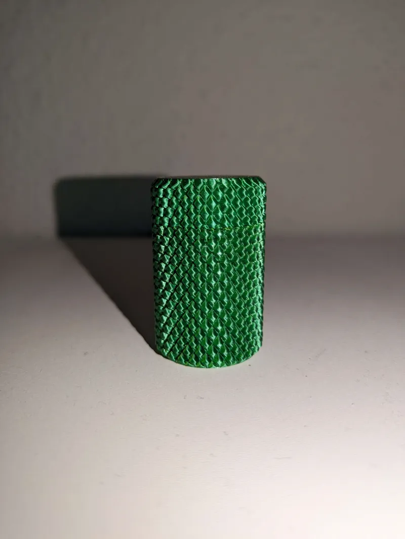 Round Knurled Box
